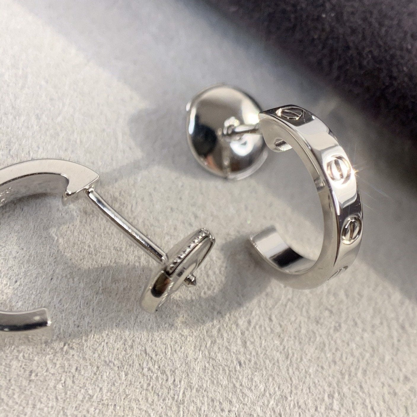 [vivabelle]LOVE EARRINGS 2.65MM SILVER