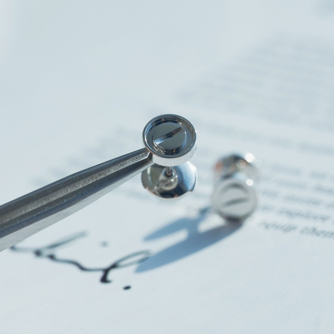 [vivabelle]LOVE EARRINGS SILVER 10MM