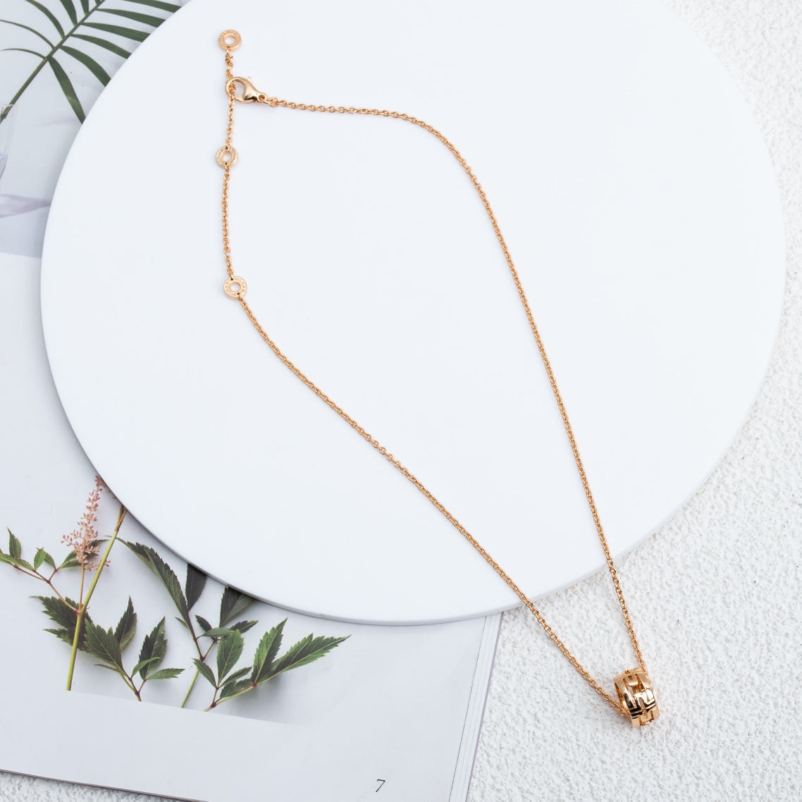 [vivabelle]PARENTESI NECKLACE PINK GOLD