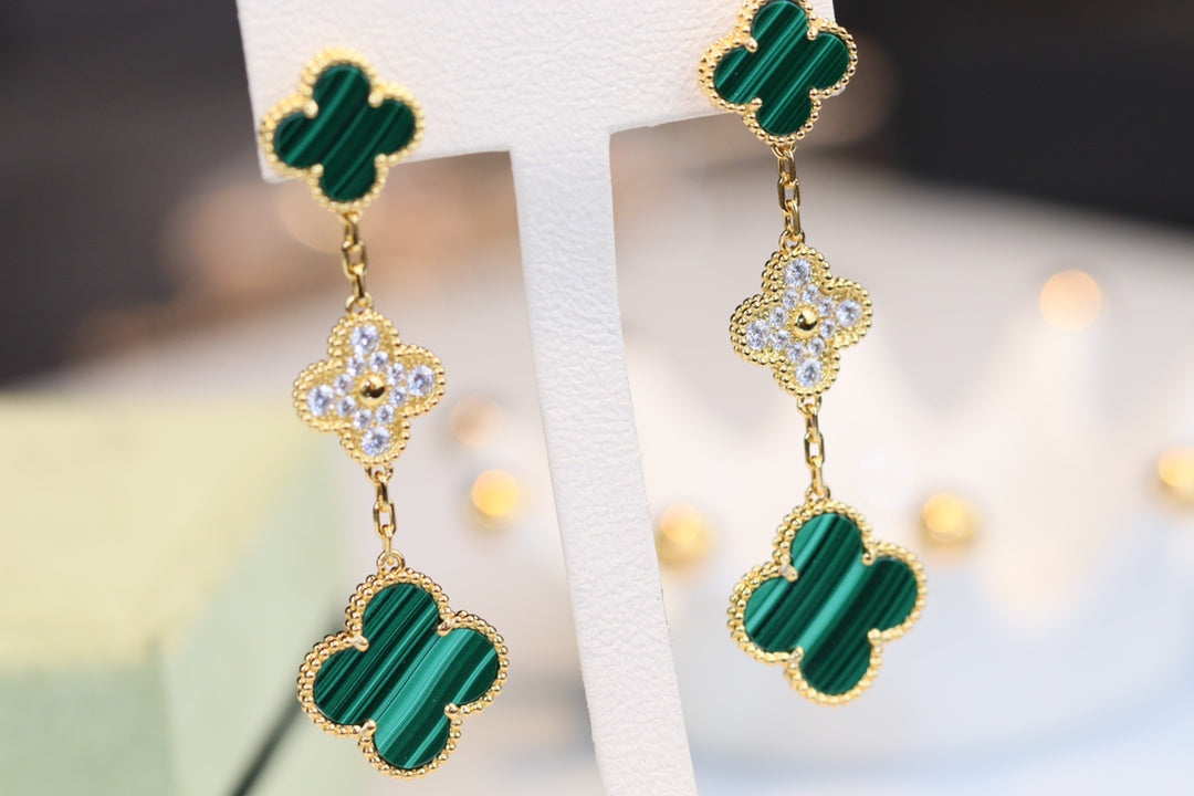 [vivabelle]CLOVER EARRINGS GOLD MALACHITE DIAMOND 3 MOTIF