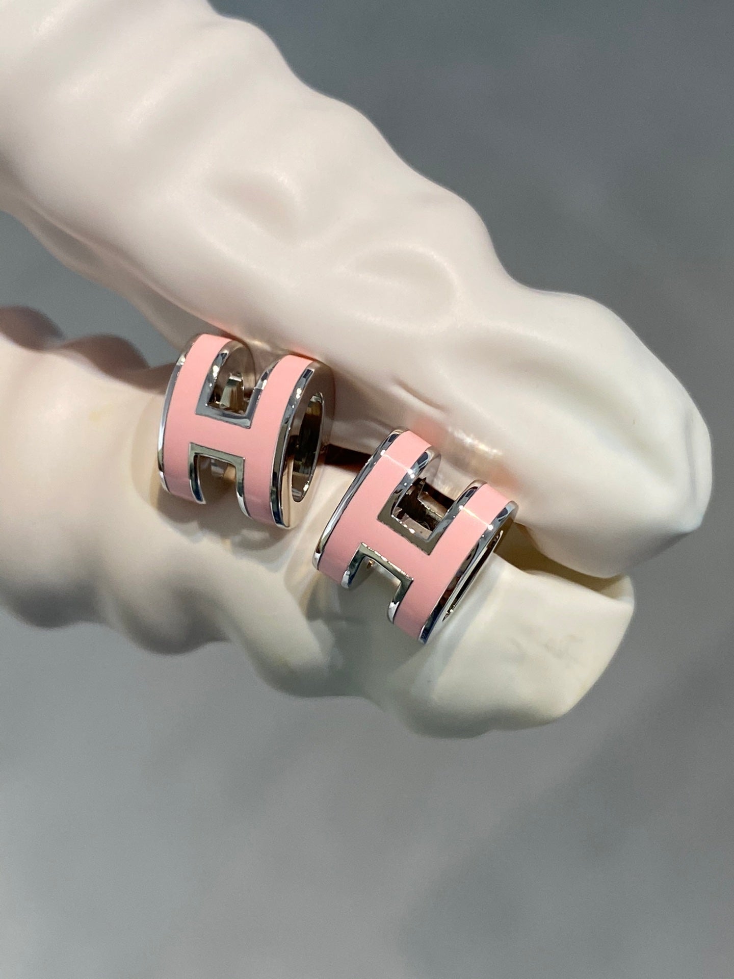 [vivabelle]MINI POP H SILVER EARRINGS PINK