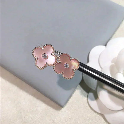 [vivabelle]CLOVER MEDIUM 1 MOTIFS  PINK MOP DIAMOND EARRINGS