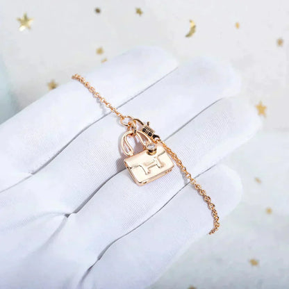 [vivabelle]AMULETTE PEDANT ROSE GOLD NECKLACE