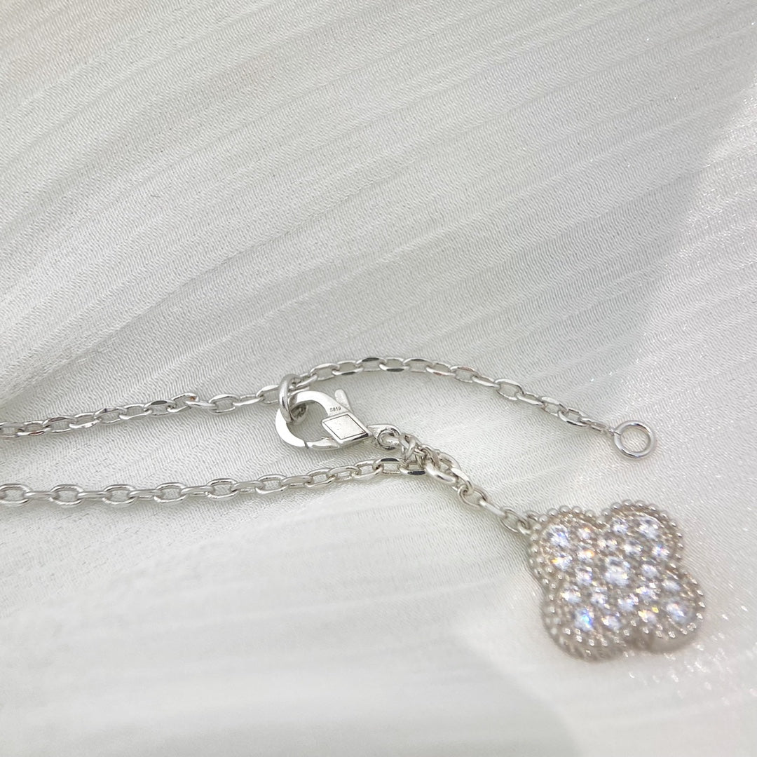 [vivabelle]CLOVER 5 MOTIFS SILVER DIAMONDS NECKLACE