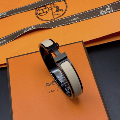 [vivabelle]H BRACELET 12MM BLACK BEIGE CERAMIC