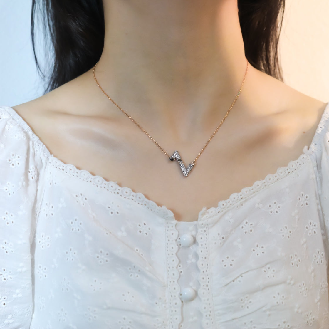 [vivabelle]VOLT SILVER DIAMOND PEDANT NECKLACE