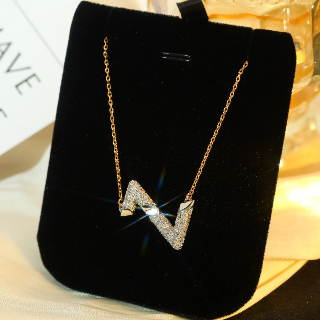 [vivabelle]VOLT SILVER DIAMOND PEDANT NECKLACE