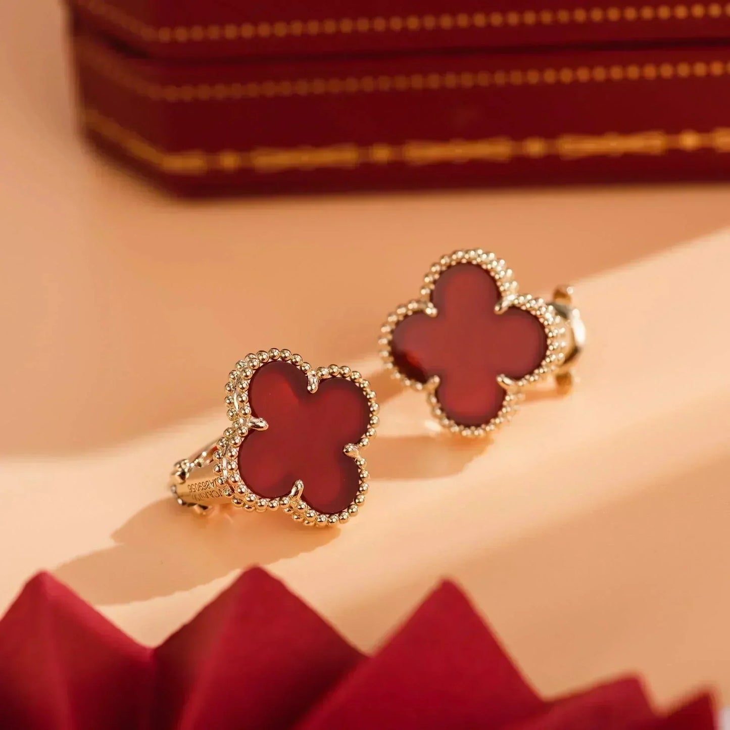 [vivabelle]CLOVER MEDIUM 1 MOTIFS CARNELIAN  EARRINGS