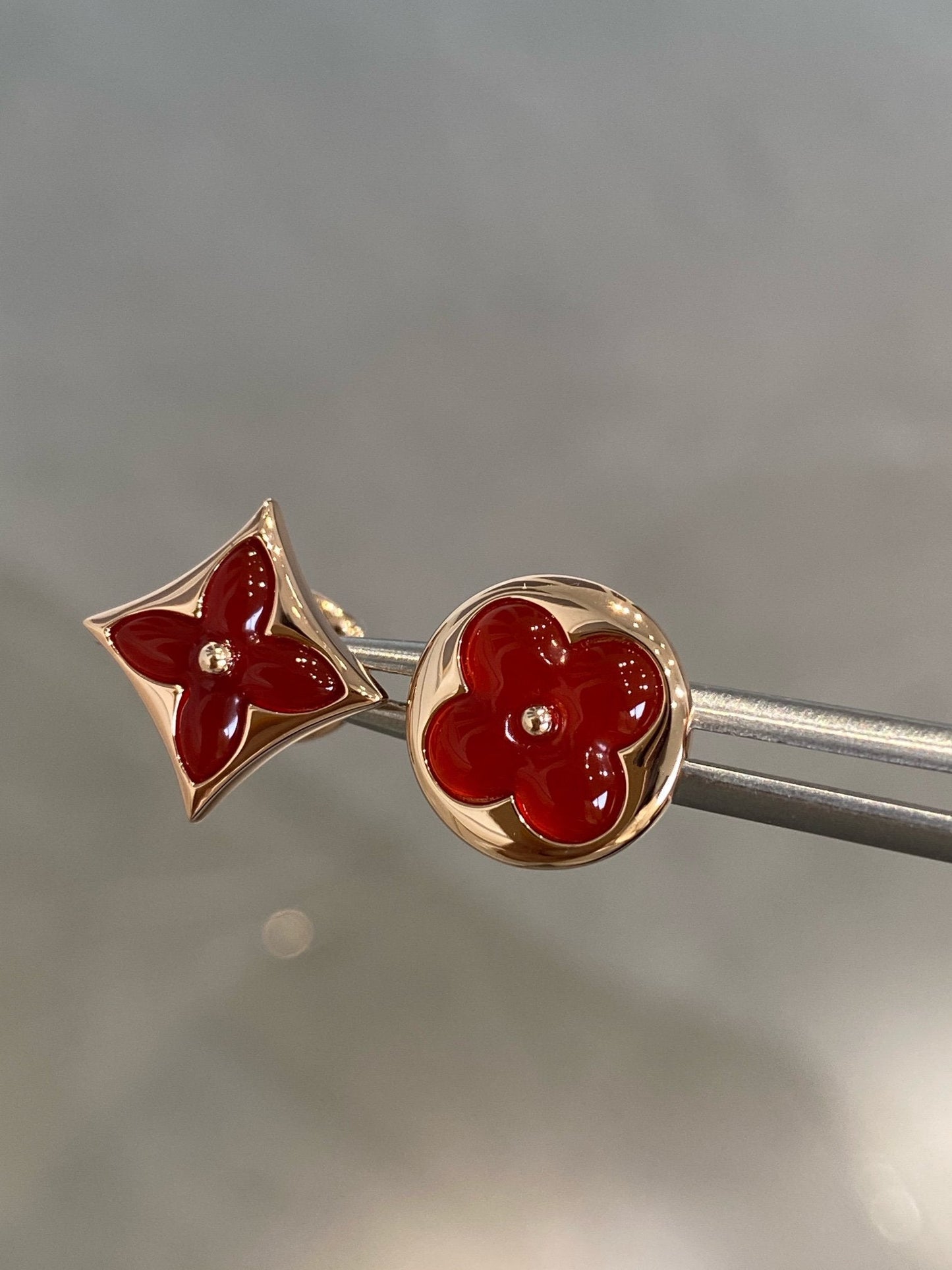 [vivabelle]STAR AND SUN PINK GOLD CARNELIAN STUD EARRINGS