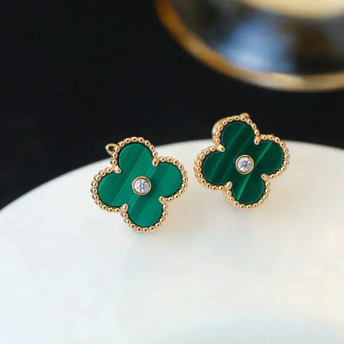 [vivabelle]CLOVER MEDIUM 1 MOTIFS MALACHITE DIAMOND EARRINGS