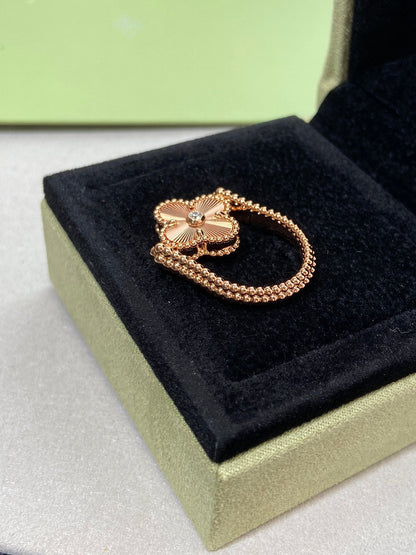 [vivabelle]CLOVER RIVERSIBLE ROSE GOLD RING