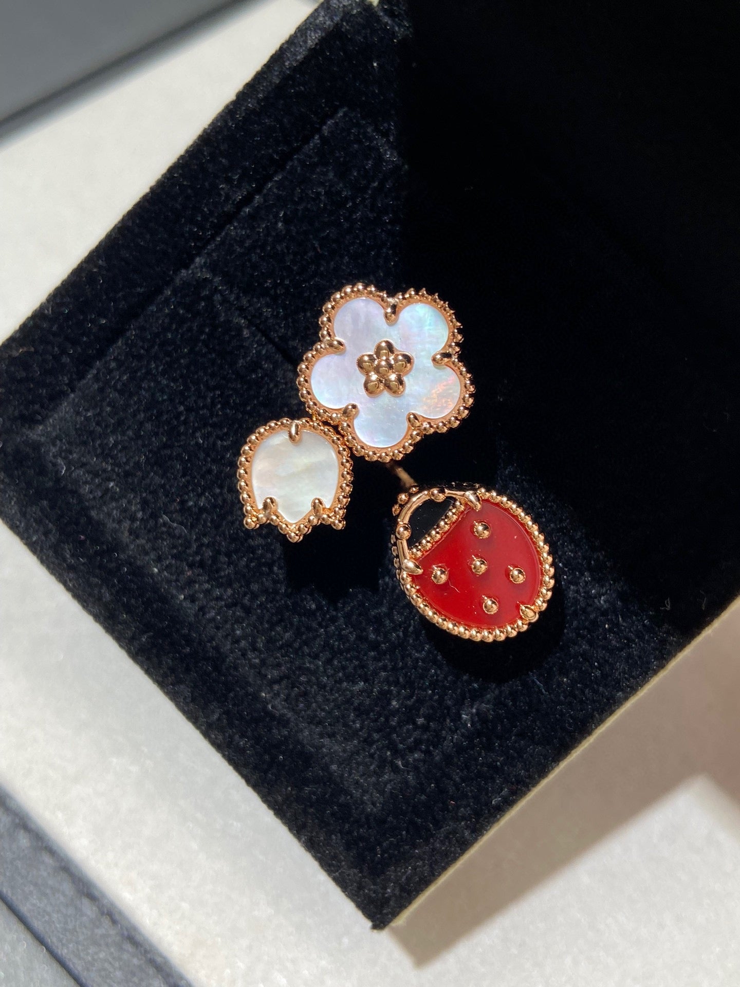 [vivabelle]LUCKY 3 MOTIF ROSE GOLD RING