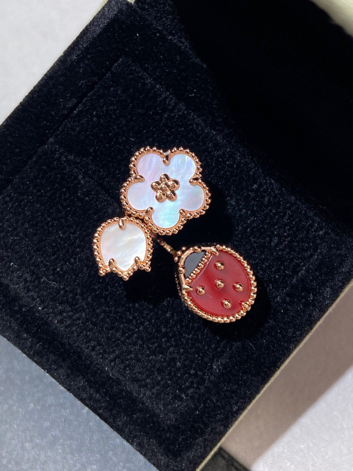 [vivabelle]LUCKY 3 MOTIF ROSE GOLD RING