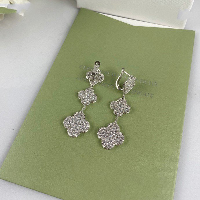 [vivabelle]CLOVER 3 MOTIF DIAMOND SILVER DROP EARRINGS