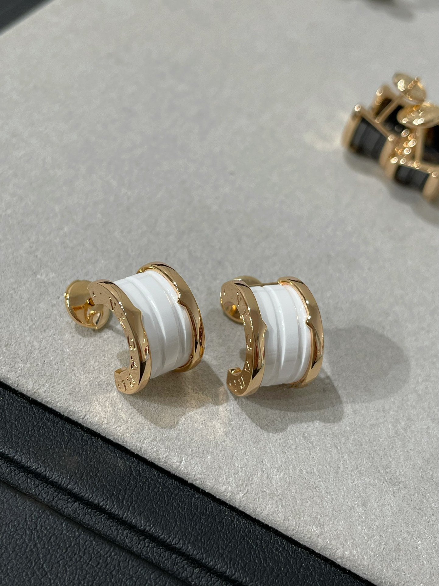 [vivabelle]ZERO 1 PINK GOLD CERAMIC EARRINGS