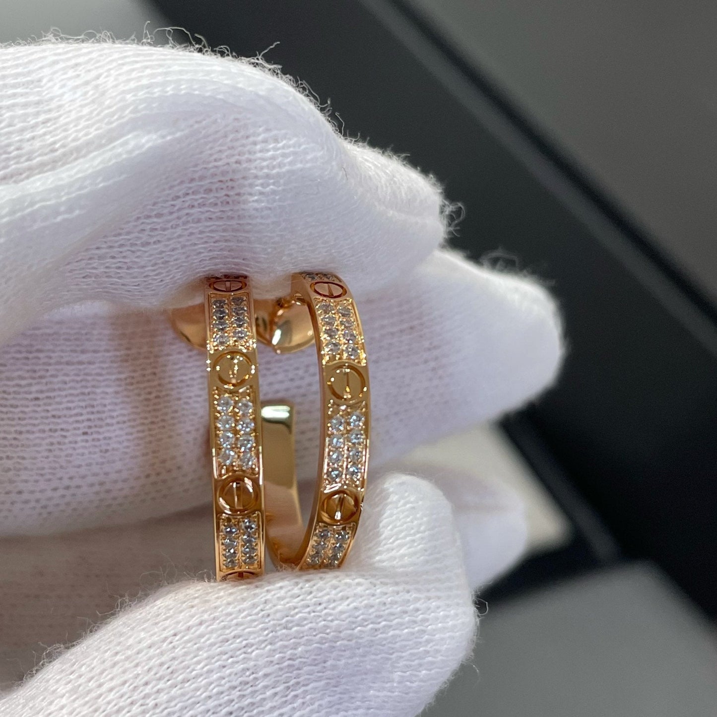 [vivabelle]LOVE DIAMOND PINK GOLD HOOP EARRINGS