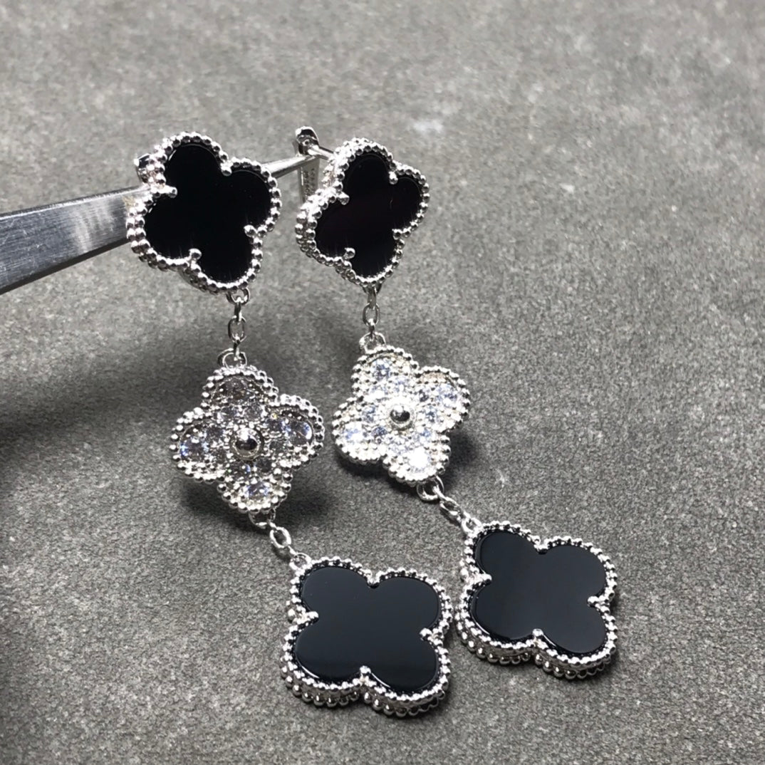 [vivabelle]CLOVER 3 MOTIF DIAMOND ONYX SILVER EARRINGS