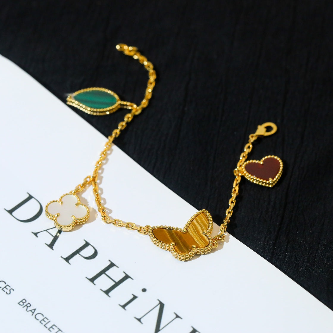 [vivabelle]LUCKY SPRING 5 MOTIF GOLD BRACELET