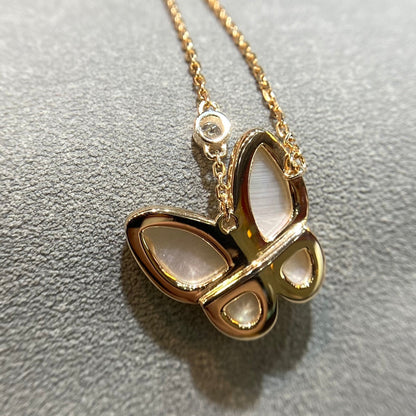 [vivabelle]BUTTERFLY MOP DIAMOND NECKLACE