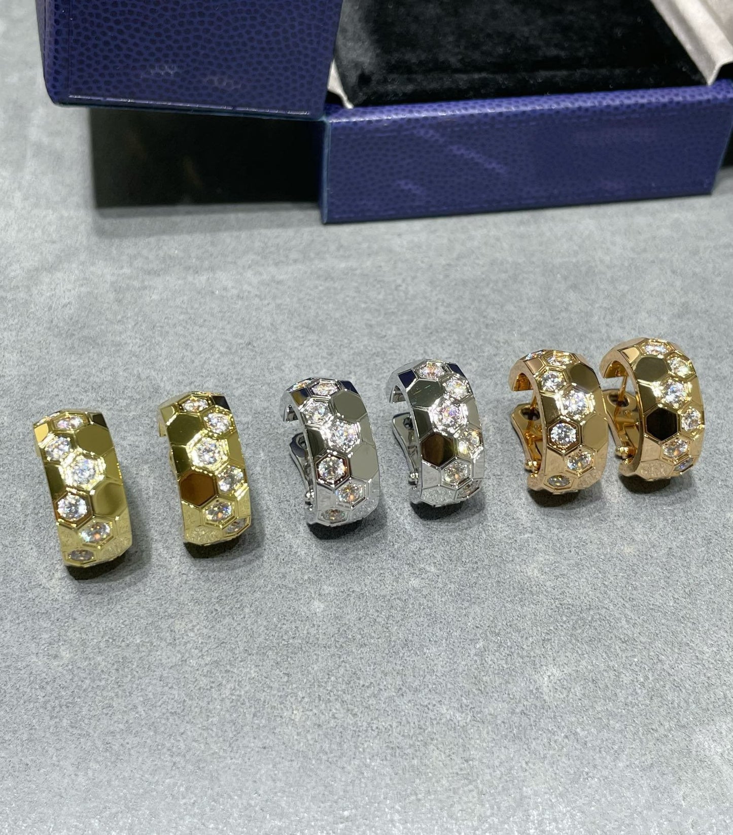 [vivabelle]BEE LOVE DIAMOND HOOP EARRINGS