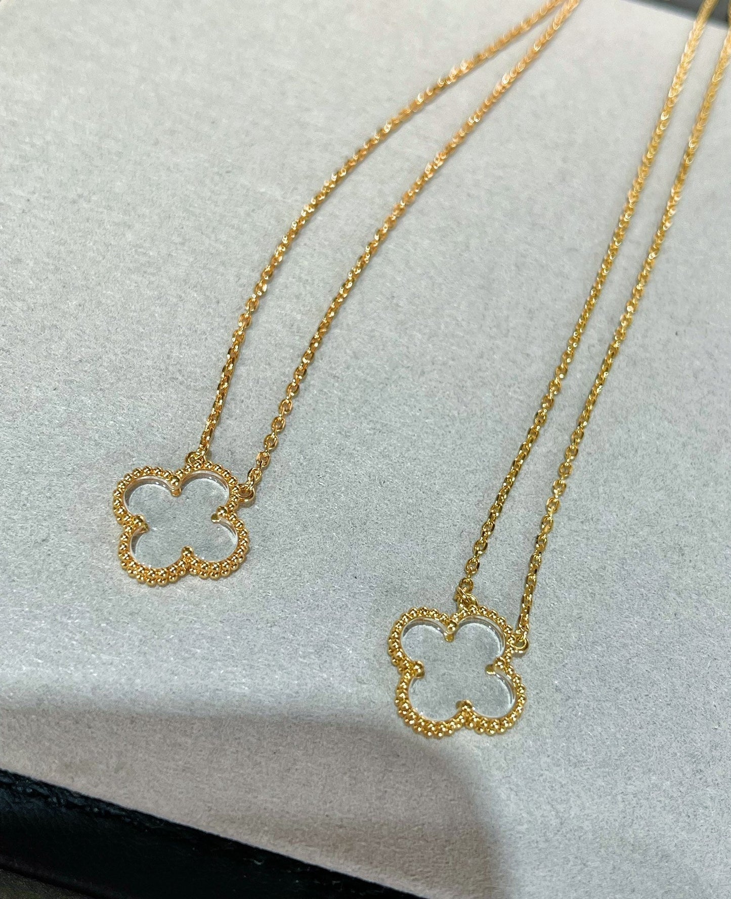 [vivabelle]CLOVER ROCK CRYSTAL ROSE GOLD NECKLACE