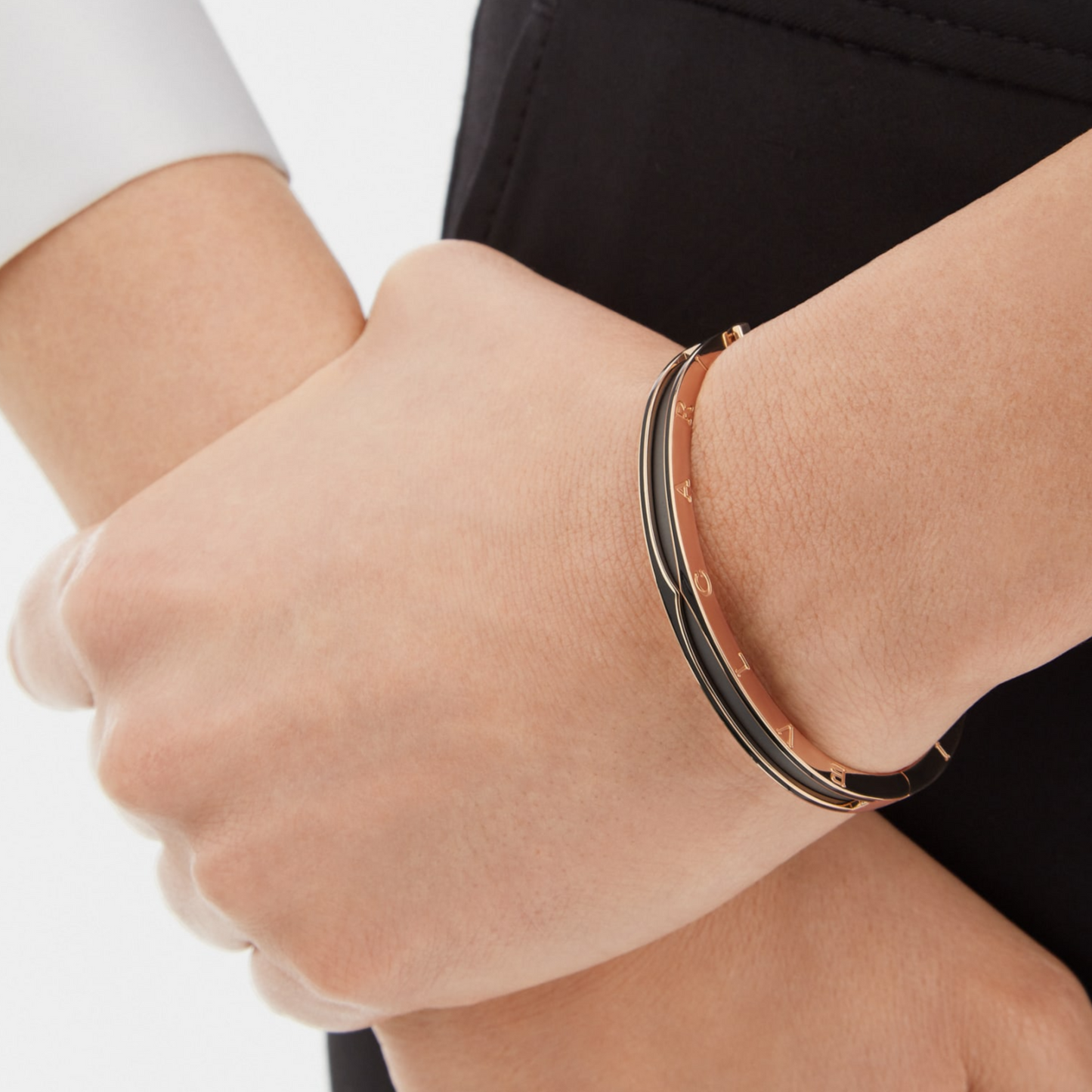 [vivabelle]ZERO 1 PINK GOLD WITH MATTE BLACK CERAMIC BRACELET