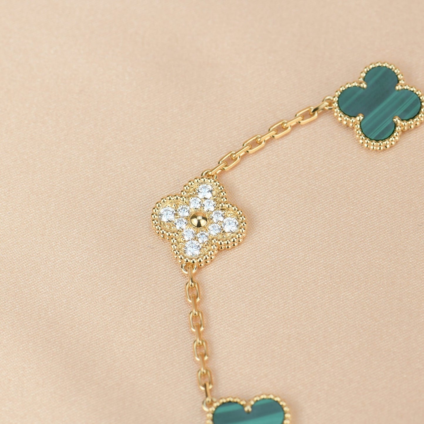[vivabelle]CLOVER  5 MOTIF MALACHITE DIAMOND BRACELET