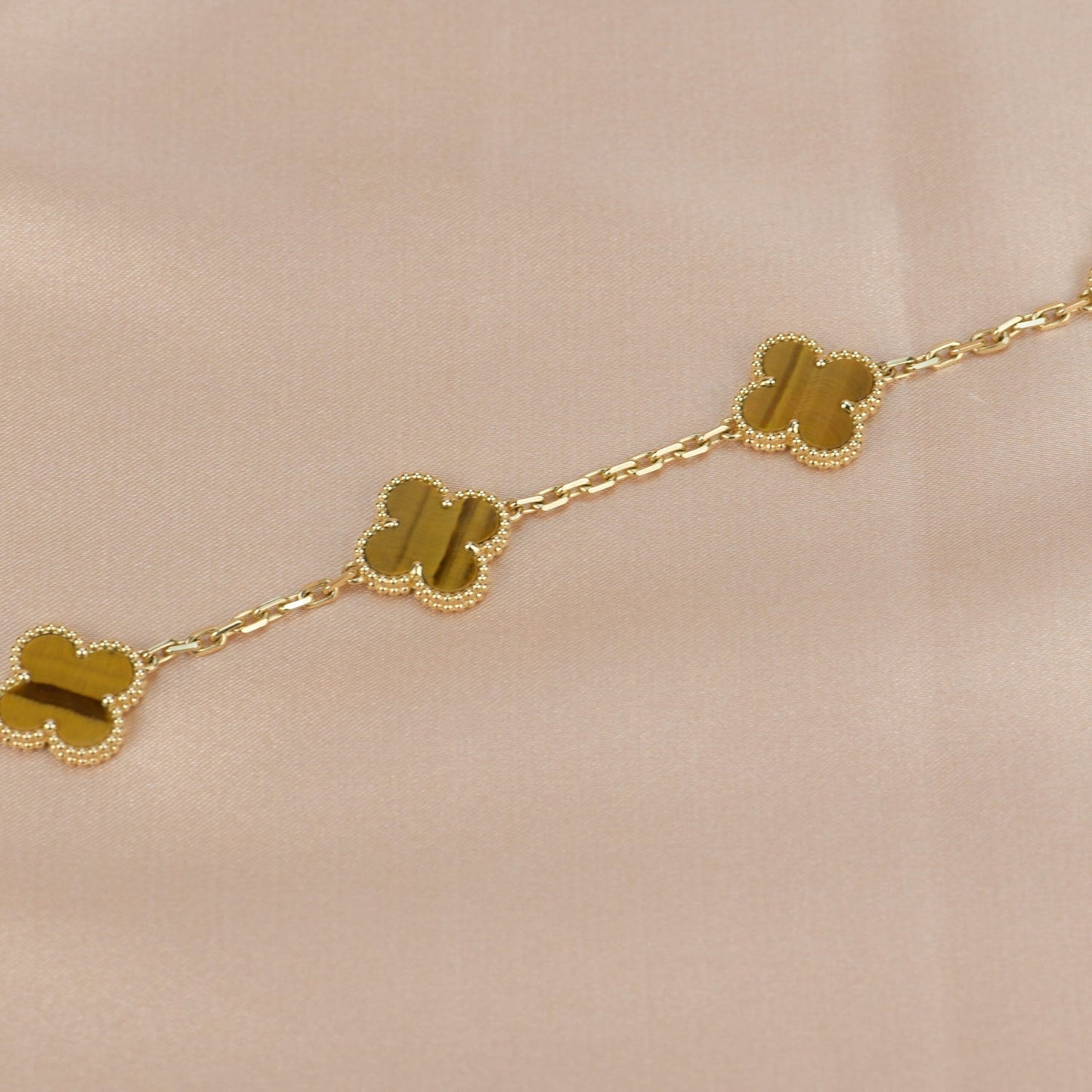 [vivabelle]CLOVER  5 MOTIFS TIGER EYE BRACELET