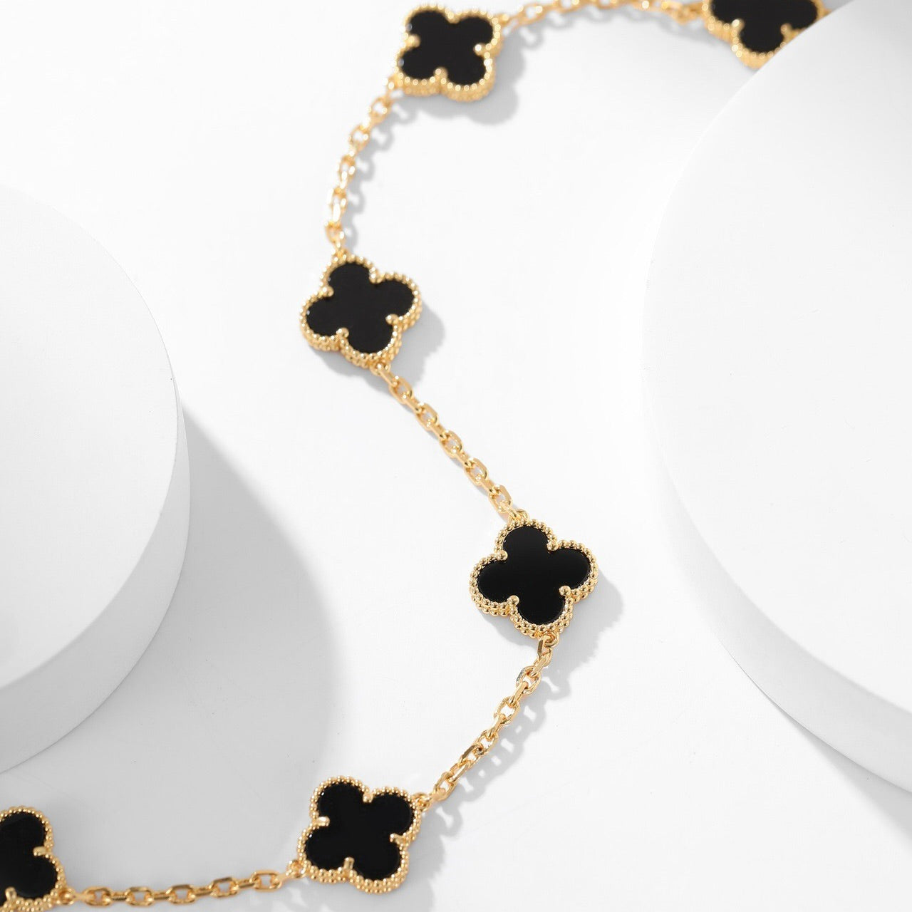 [vivabelle]CLOVER 10 MOTIFS ONYX NECKLACE