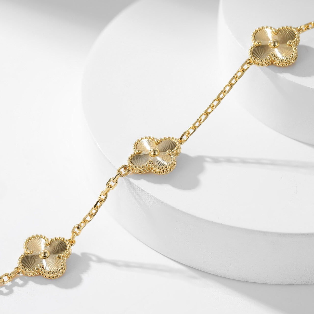 [vivabelle]CLOVER 10 MOTIFS LASER NECKLACE