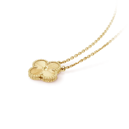 [vivabelle]CLOVER 15MM LASER NECKLACE