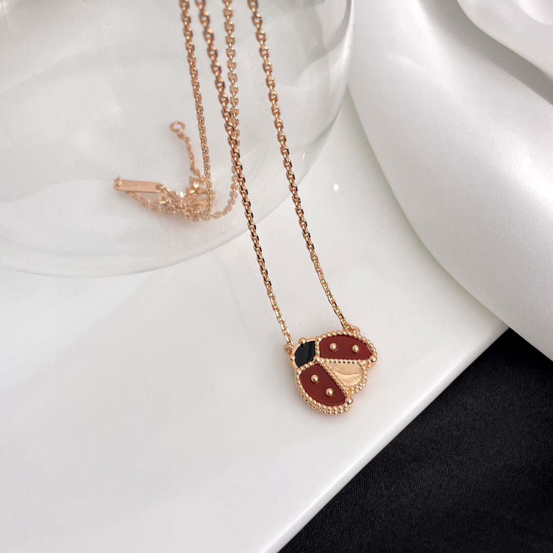 [vivabelle]LUCKY  CARNELIANS LADYBUG NECKLACE