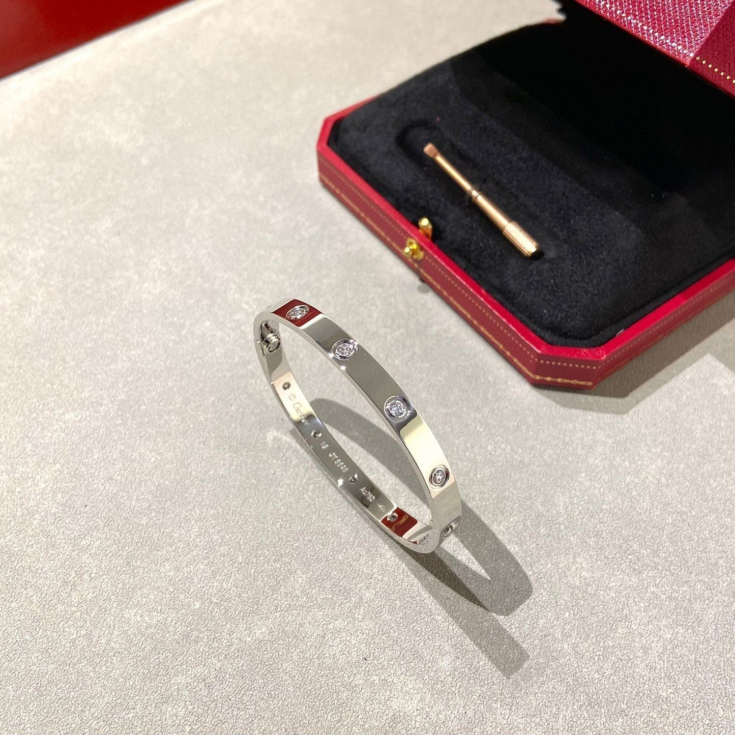 [vivabelle]LOVE BRACELET 6.1MM 10 DIAMONDS