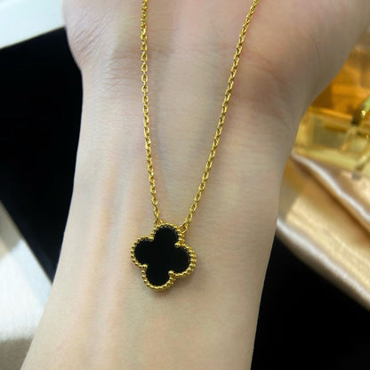 [vivabelle]CLOVER 15MM BLACK ONYX SINGLE FLOWER NECKLACE