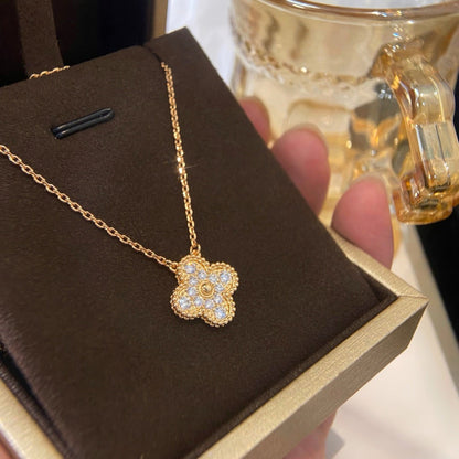 [vivabelle]CLOVER 15MM DIAMOND SINGLE FLOWER NECKLACE