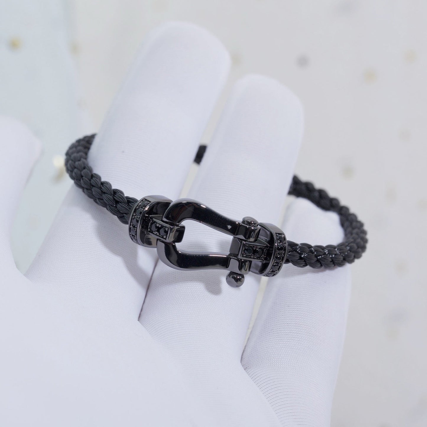 [vivabelle]FORCE LARGE SERIES HORSESHOE BLACK SAMURAI BRACELET