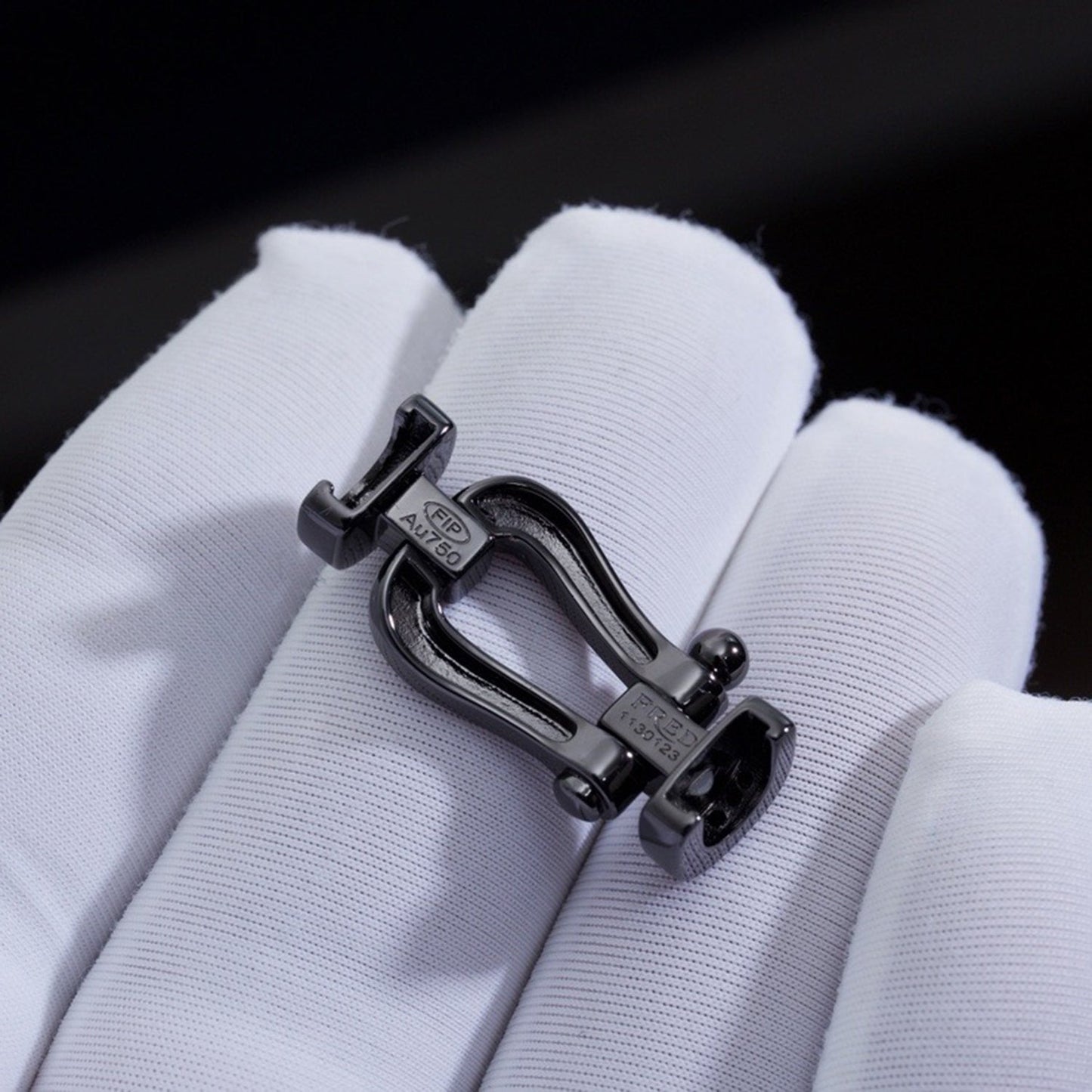 [vivabelle]FORCE LARGE SERIES HORSESHOE BLACK SAMURAI BRACELET