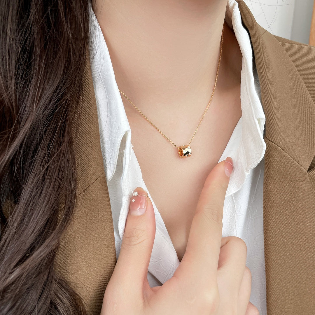 [vivabelle]BEE MINI PEDANT DIAMOND NECKLACE