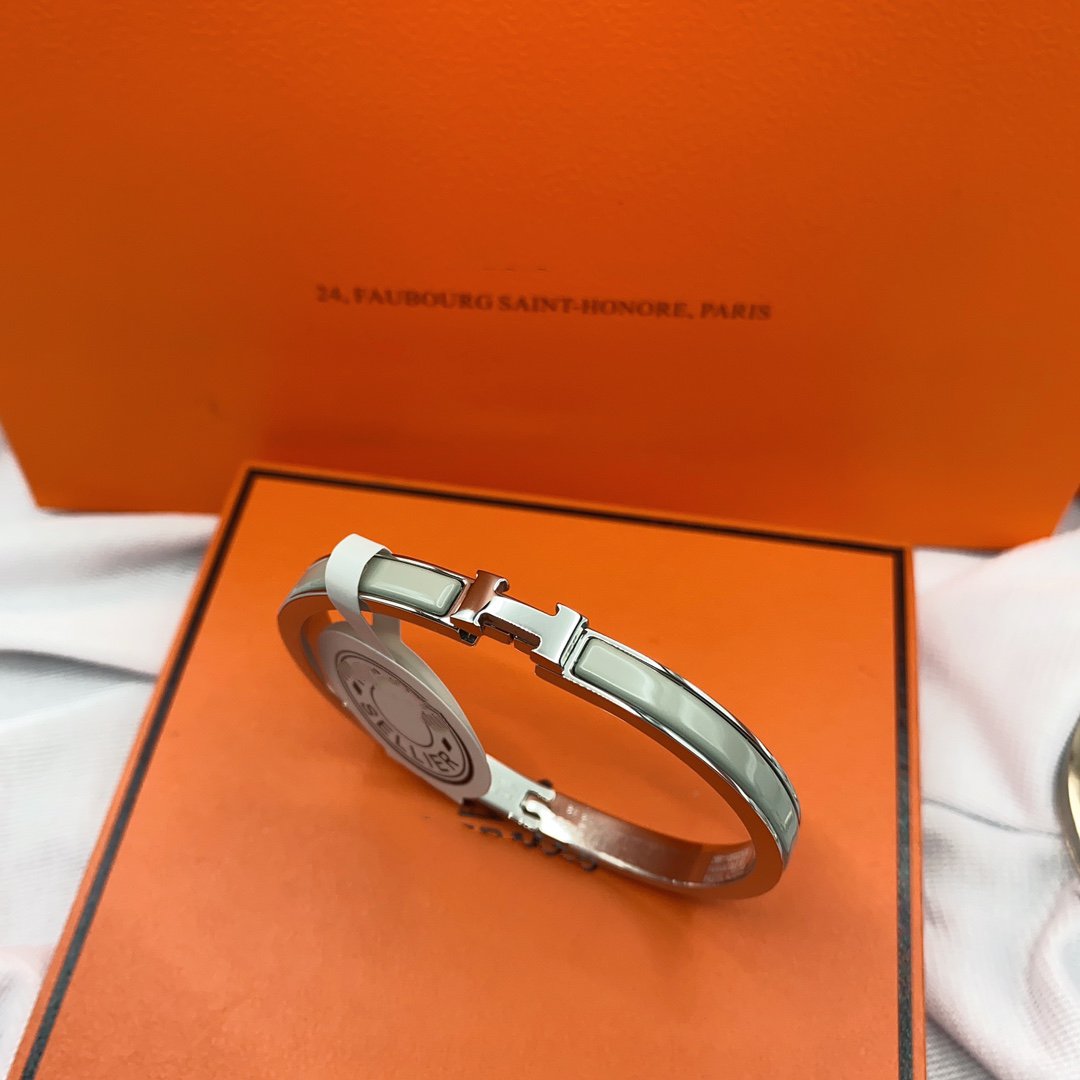 [vivabelle]CLASSIC HM CLIC GREEN 8MM ENAMEL BRACELET