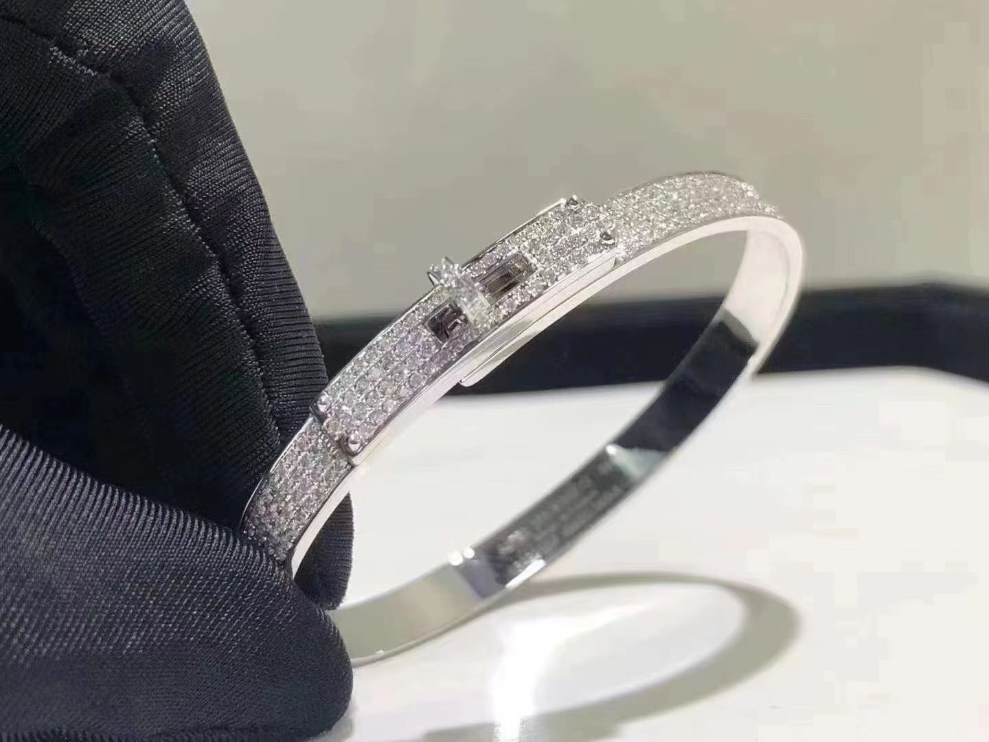 [vivabelle]HM KELLY BRACELET IN SILVER AND FULL PAVE DIAMOND