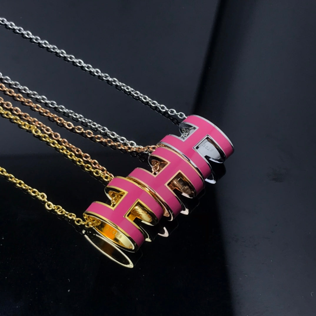 [vivabelle]H NECKLACE PINK