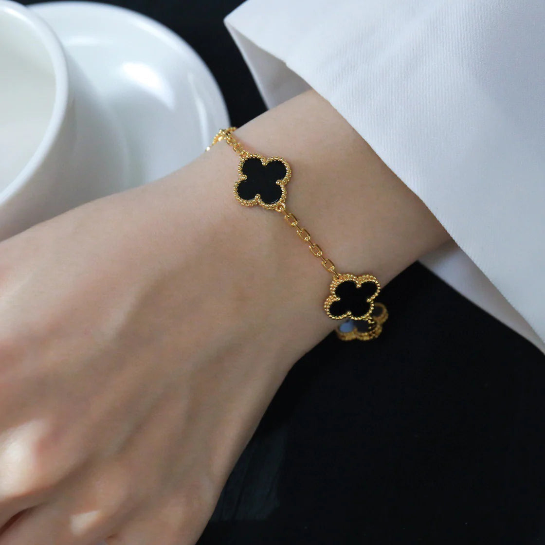 [vivabelle]CLOVER  5 MOTIFS BLACK ONYX BRACELET