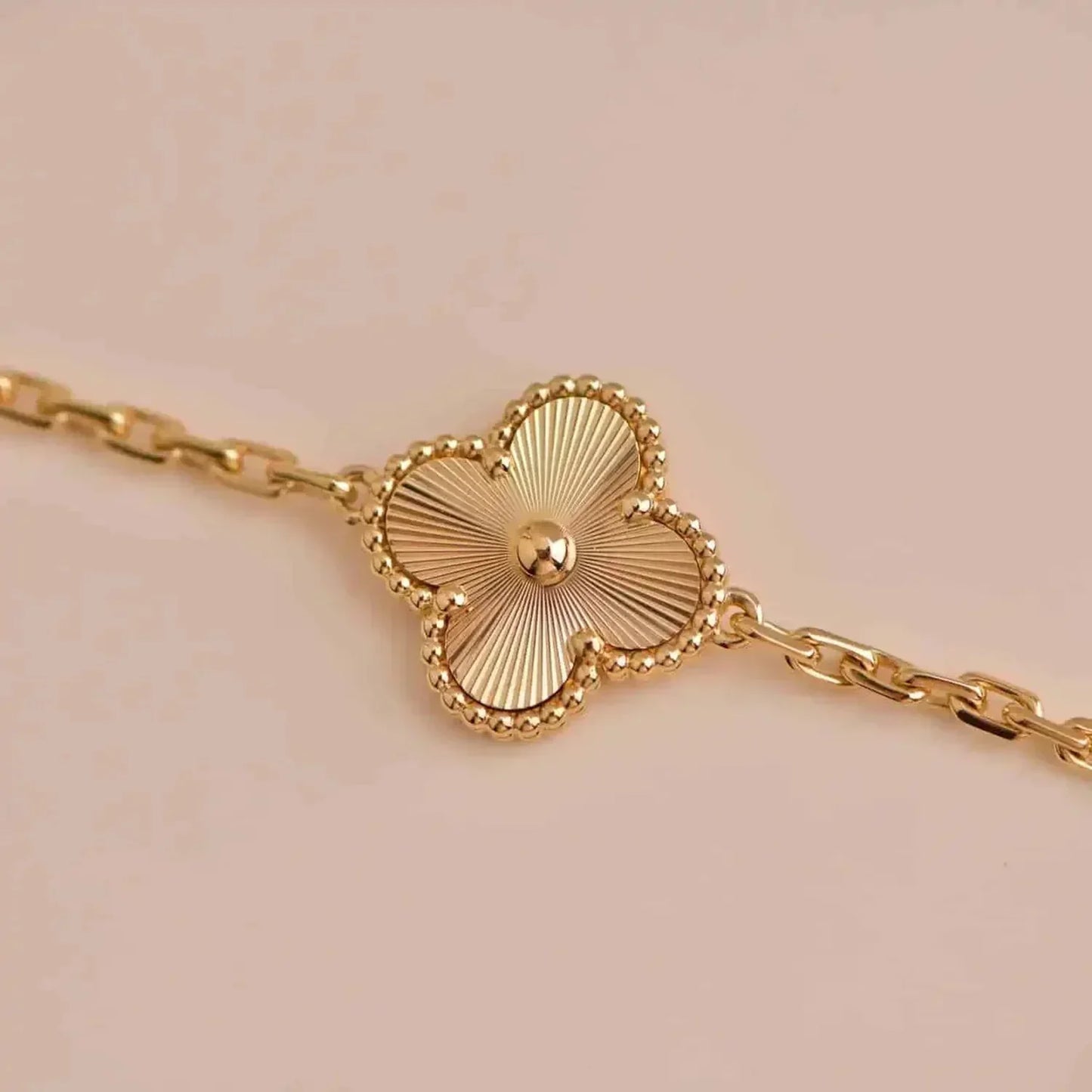 [vivabelle]CLOVER 5 FLOWERS LASER BRACELET