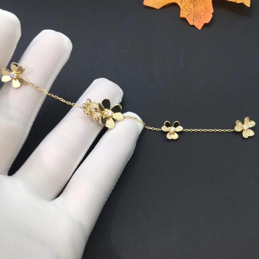 [vivabelle]FRIVOLE GOLD 5 FLOWERS BRACELET