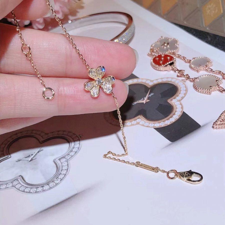 [vivabelle]FRIVOLE GOLD FLOWER DIAMOND BRACELET