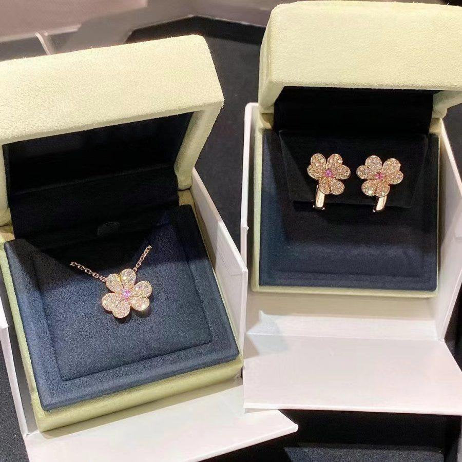 [vivabelle]FRIVOLE ROSE GOLD FLOWER DIAMOND NECKLACE