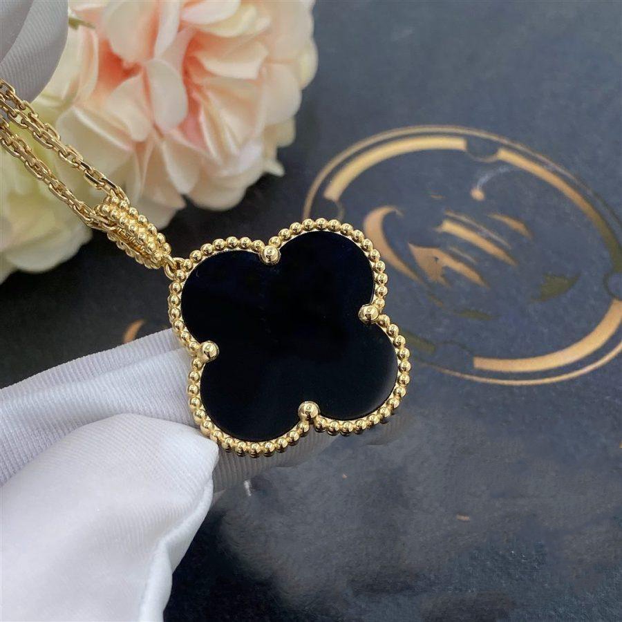 [vivabelle]CLOVER 25MM GOLD ONYX BIG CLOVER NECKLACE