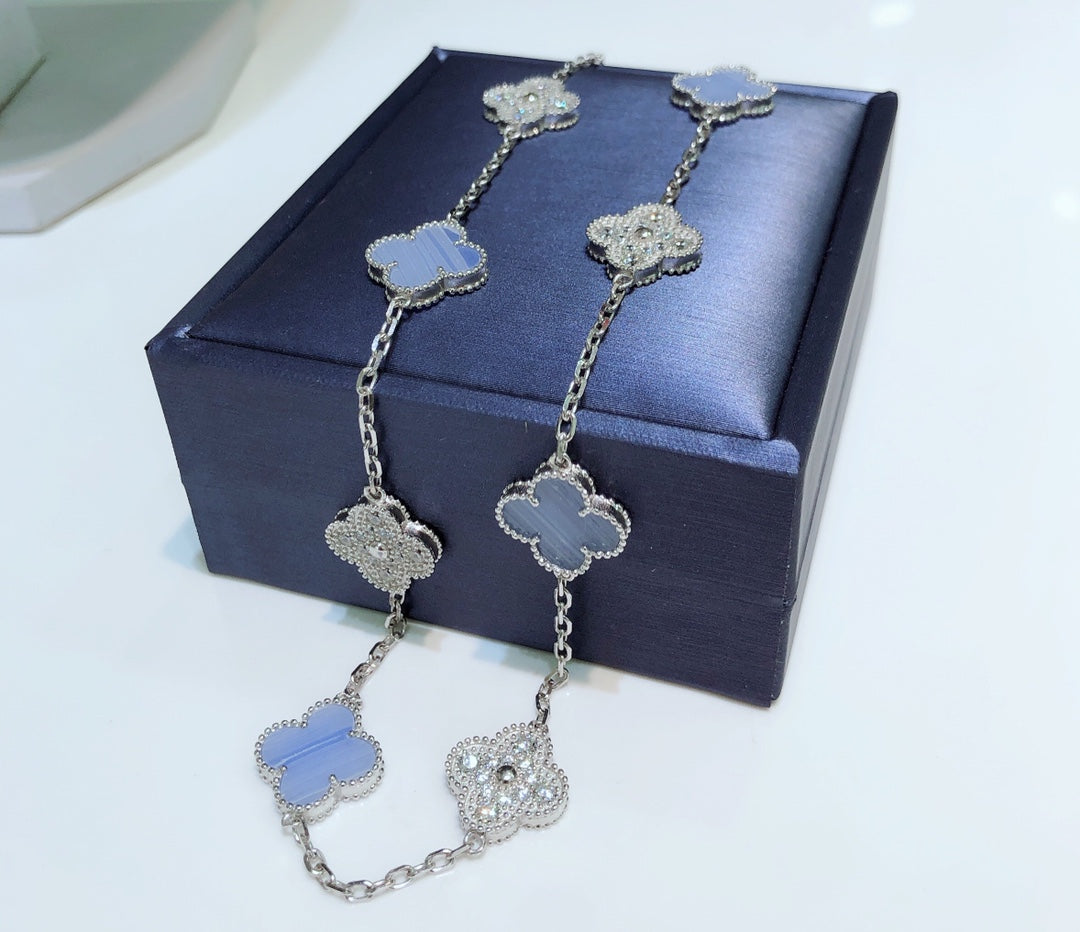 [vivabelle]CLOVER 10 MOTIFS CHALCEDONY DIAMONDS SILVER NECKLACE