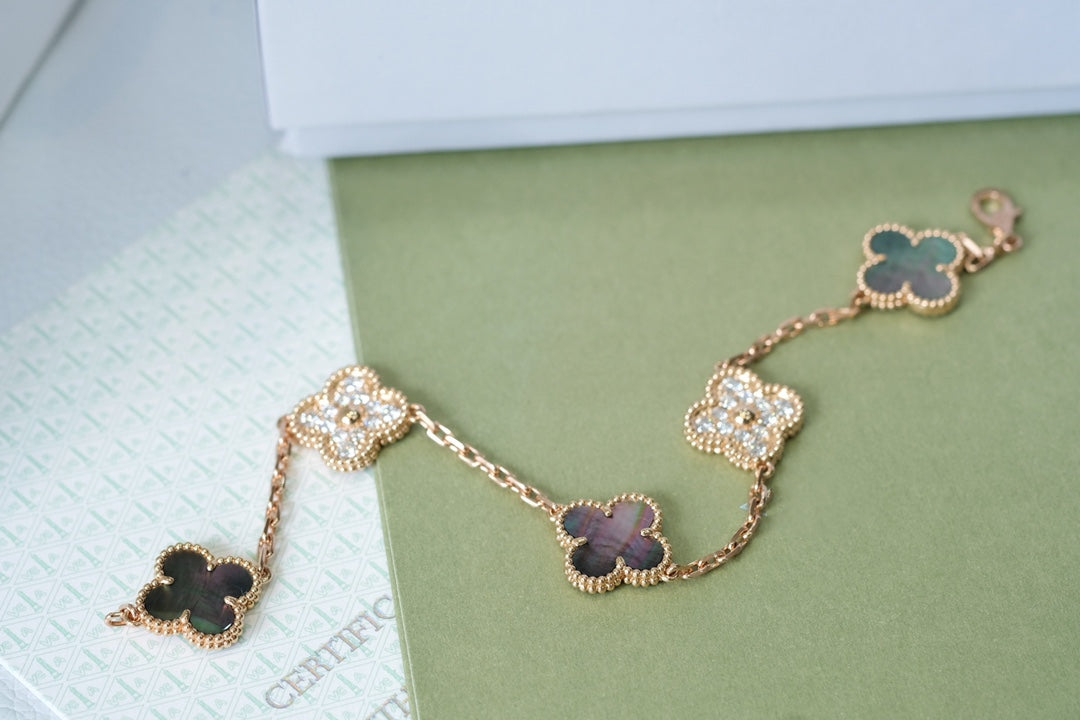 [vivabelle]CLOVER 5 MOTIFS DARK MOP AND DIAMONDS PINK GOLD BRACELET